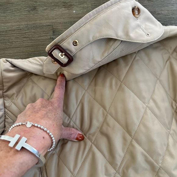 2021 Burberry Jacket - Like New - Picture 3 of 6